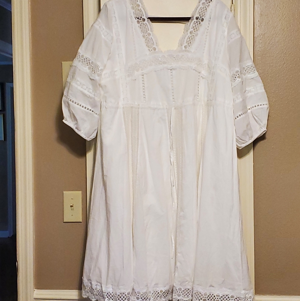 Eri and Ali Gustavia Lace Dress Anthropologie